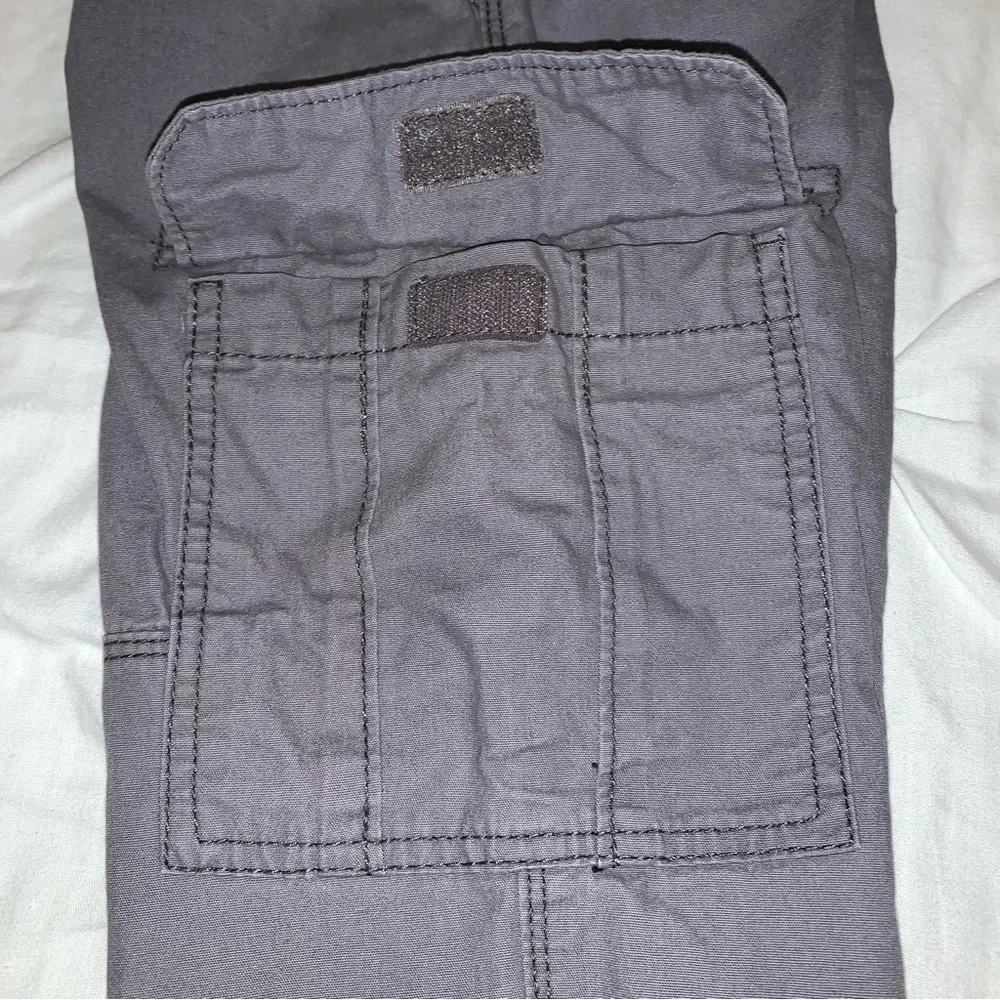 2 FOR $15 Carter’s Boys Gray Cargo Pants Size 7